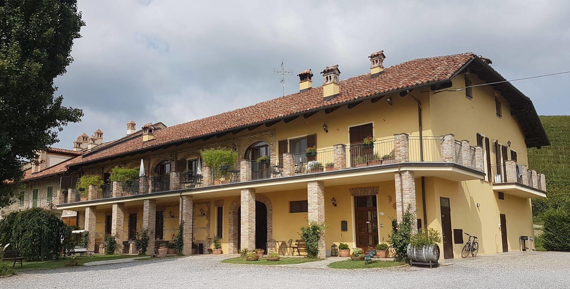 Cascina Rocca - Guest House Castiglione Falletto Dış mekan fotoğraf