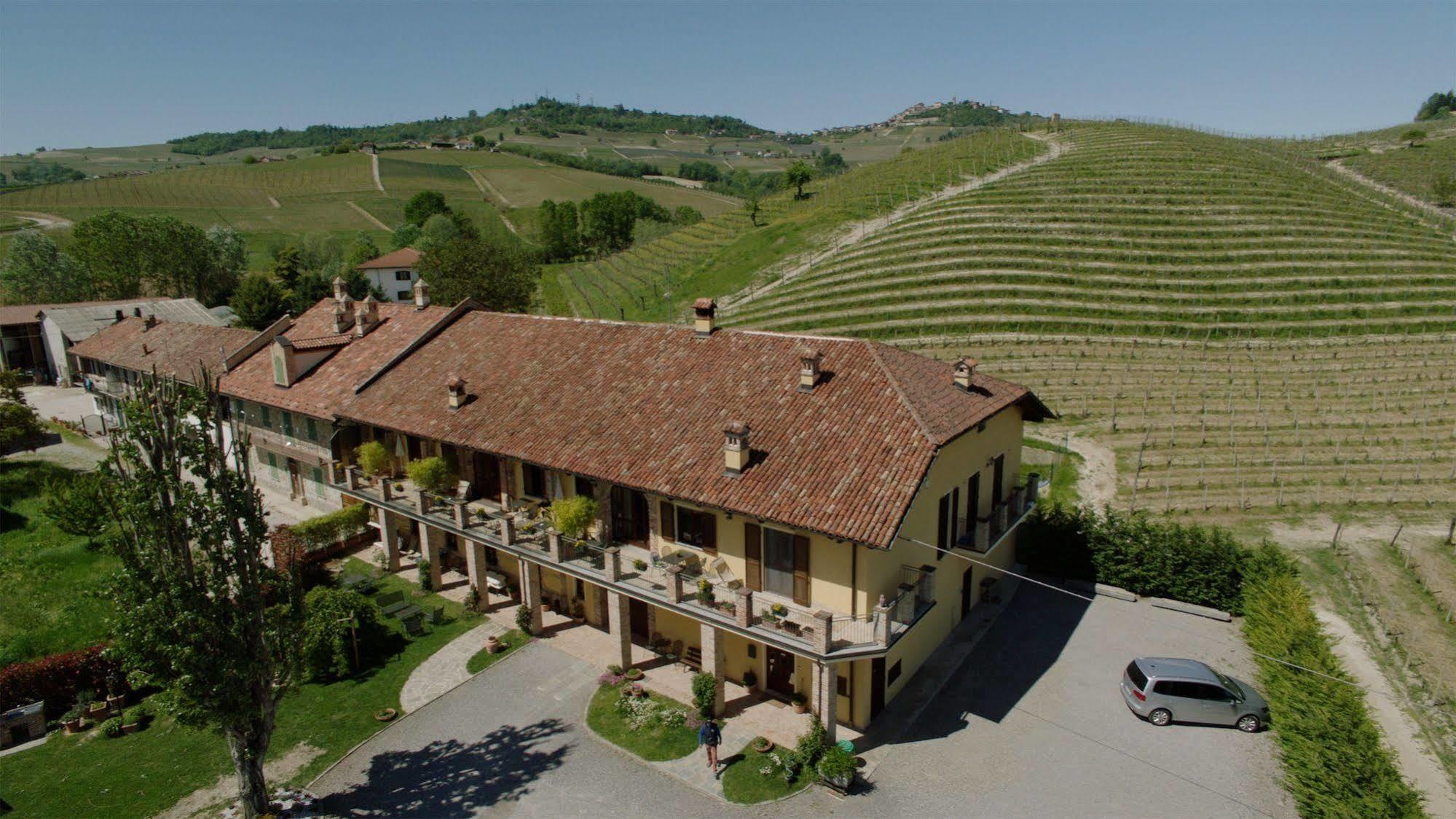 Cascina Rocca - Guest House Castiglione Falletto Dış mekan fotoğraf