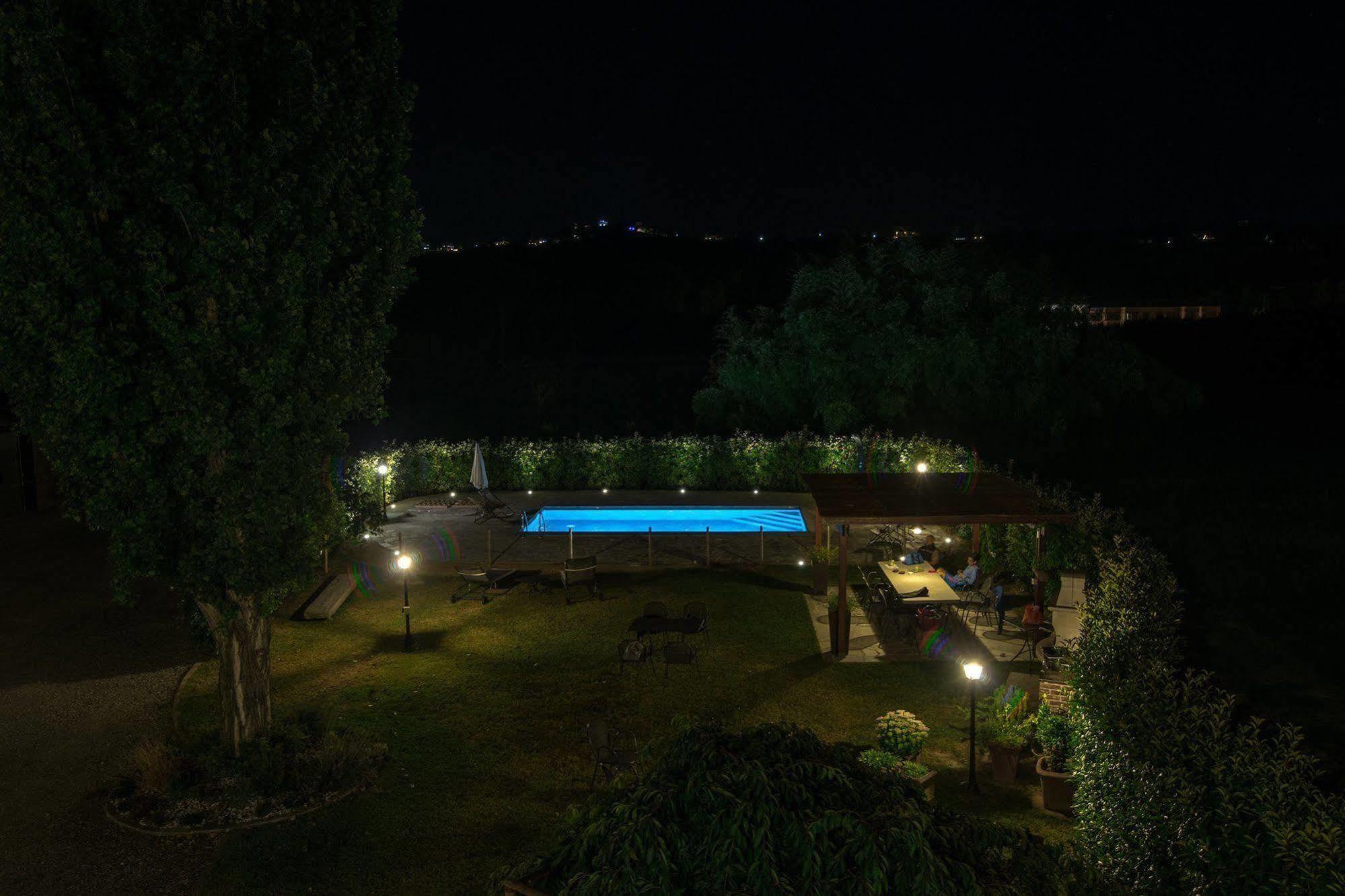 Cascina Rocca - Guest House Castiglione Falletto Dış mekan fotoğraf